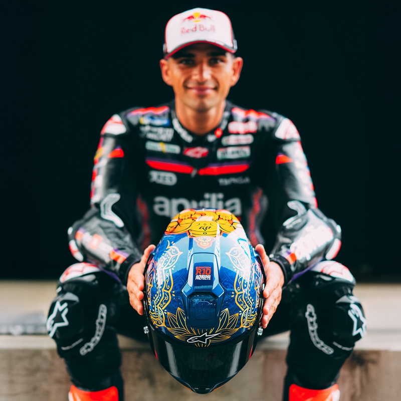 Мотоциклетна каска с пълно лице Alpinestars Supertech R10 Marthainator limited edition JORGE MARTIN син перлен златен червен