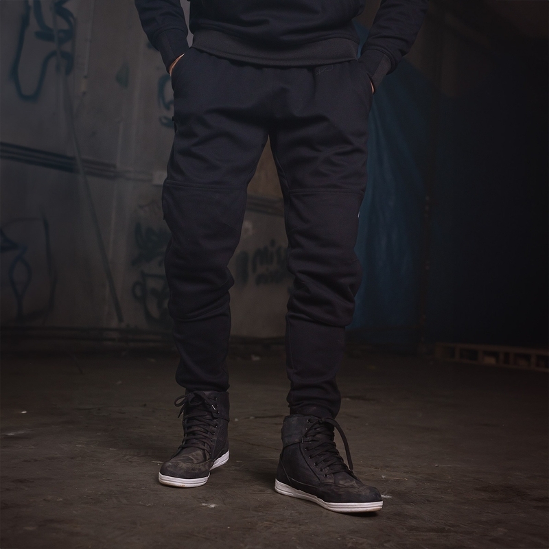 Черни къси мотоциклетни панталони Oxford Armourlite AA Joggers