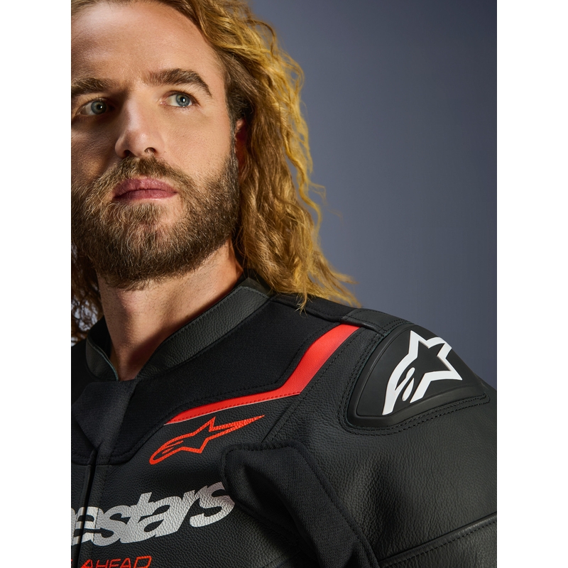 Кожено мотоциклетно яке Alpinestars GP Force V2, черно-флуоресцентно червено-бяло