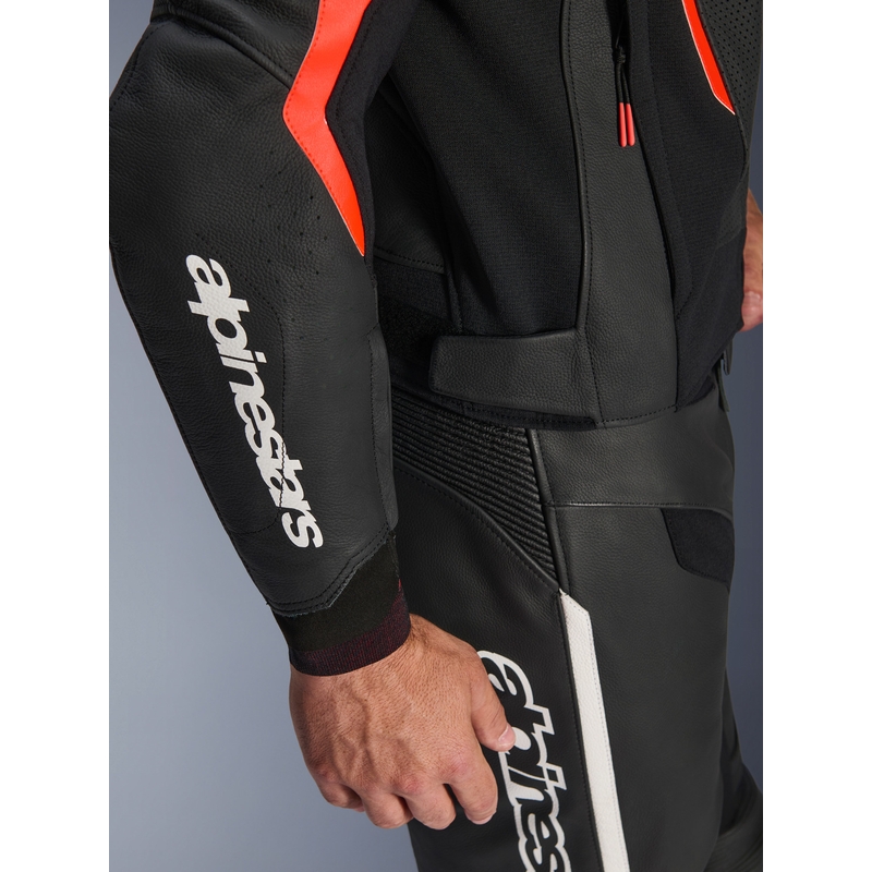 Кожено мотоциклетно яке Alpinestars GP Force V2, черно-флуоресцентно червено-бяло