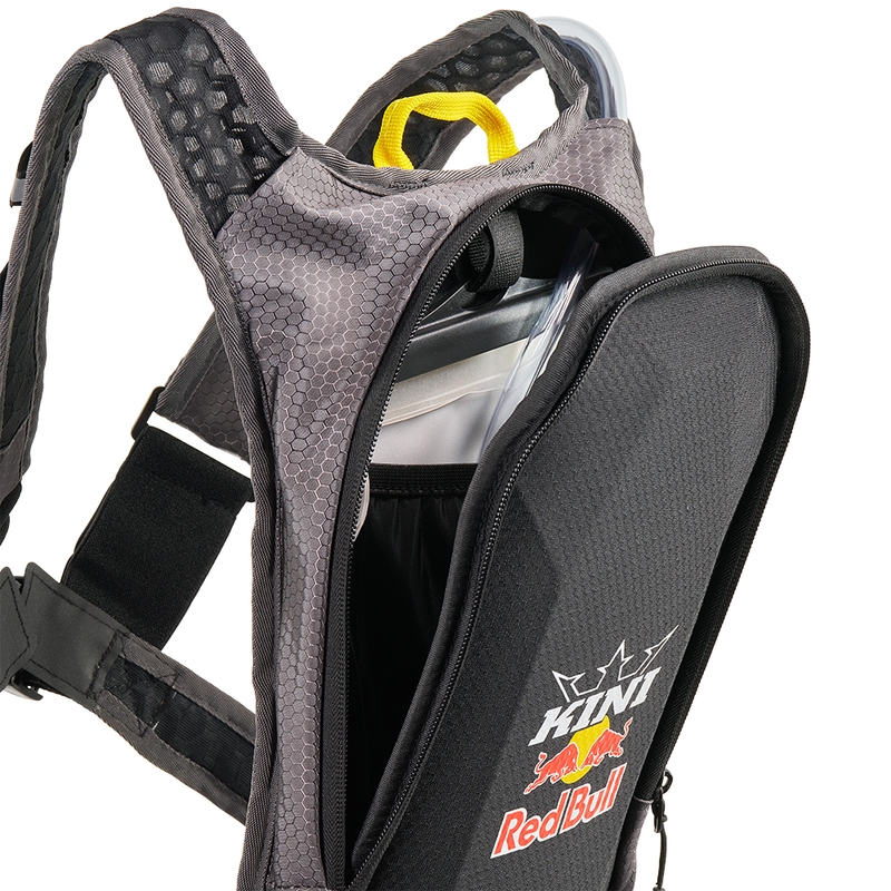Хидратационна раница KINI Red Bull 1.0 Hydratation Backpack антрацит
