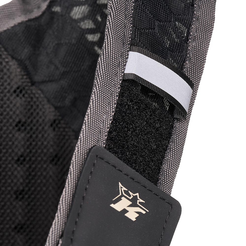 Хидратационна раница KINI Red Bull 1.0 Hydratation Backpack антрацит